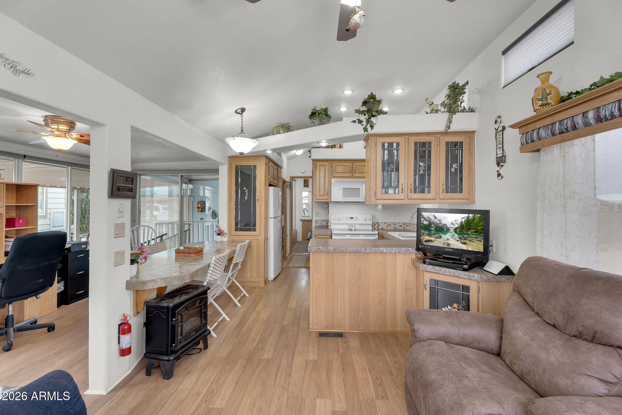 TIERRA DEL SOL RV RESORT - Land