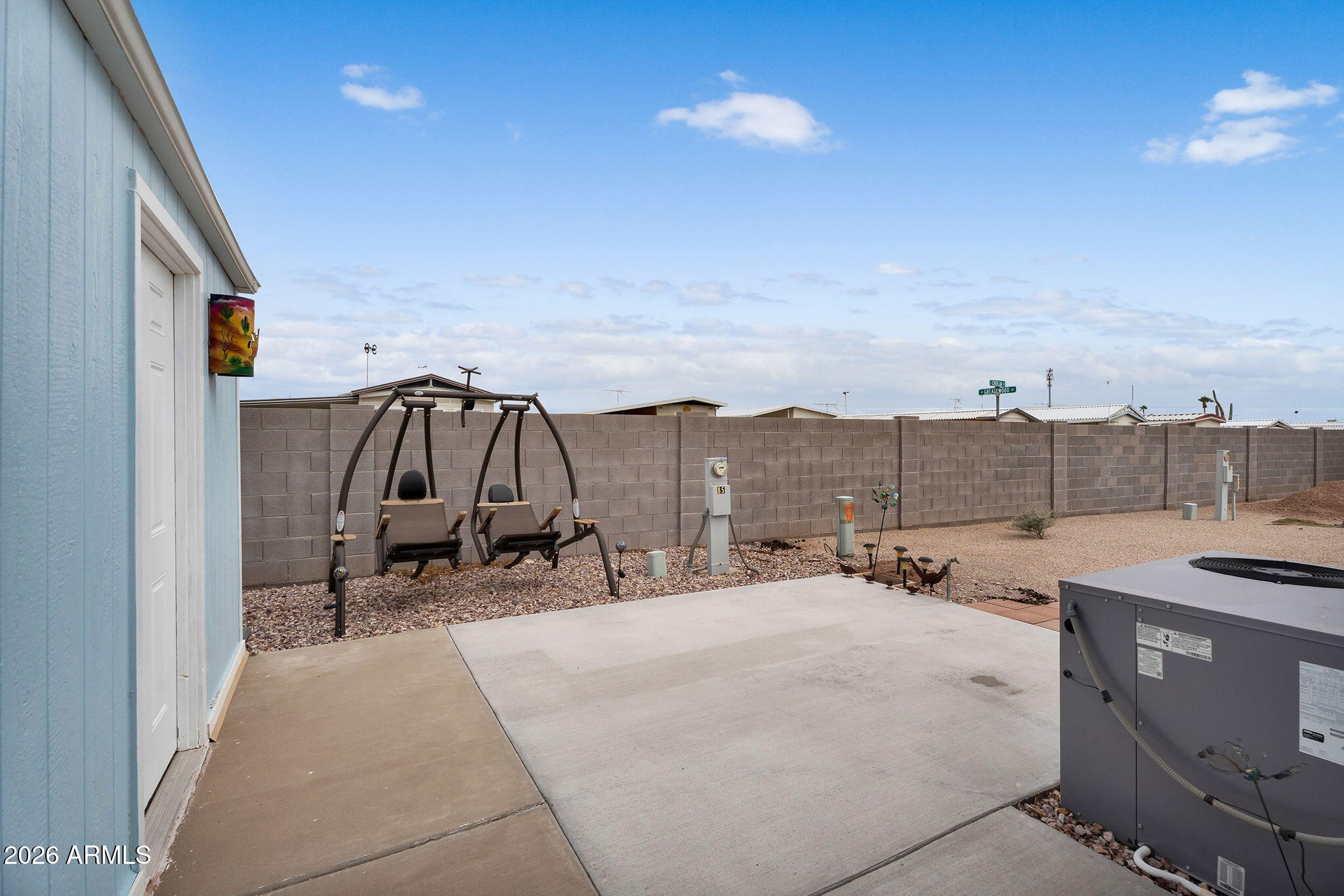 TIERRA DEL SOL RV RESORT - Land