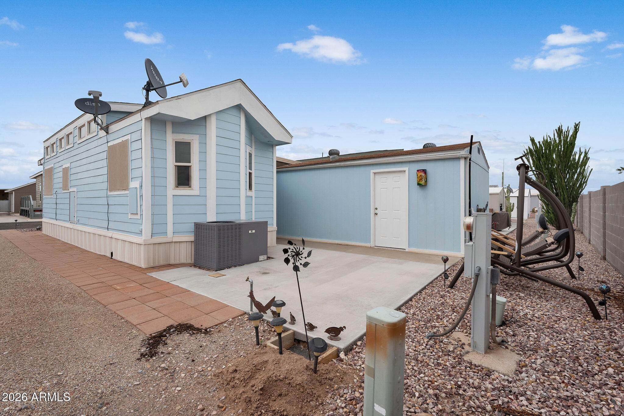 TIERRA DEL SOL RV RESORT - Land