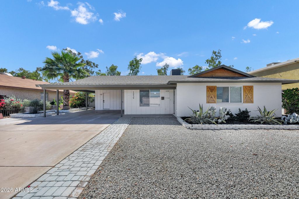 Photo of 1959 E Dunbar Drive, Tempe, AZ 85282 (MLS # 6997912)