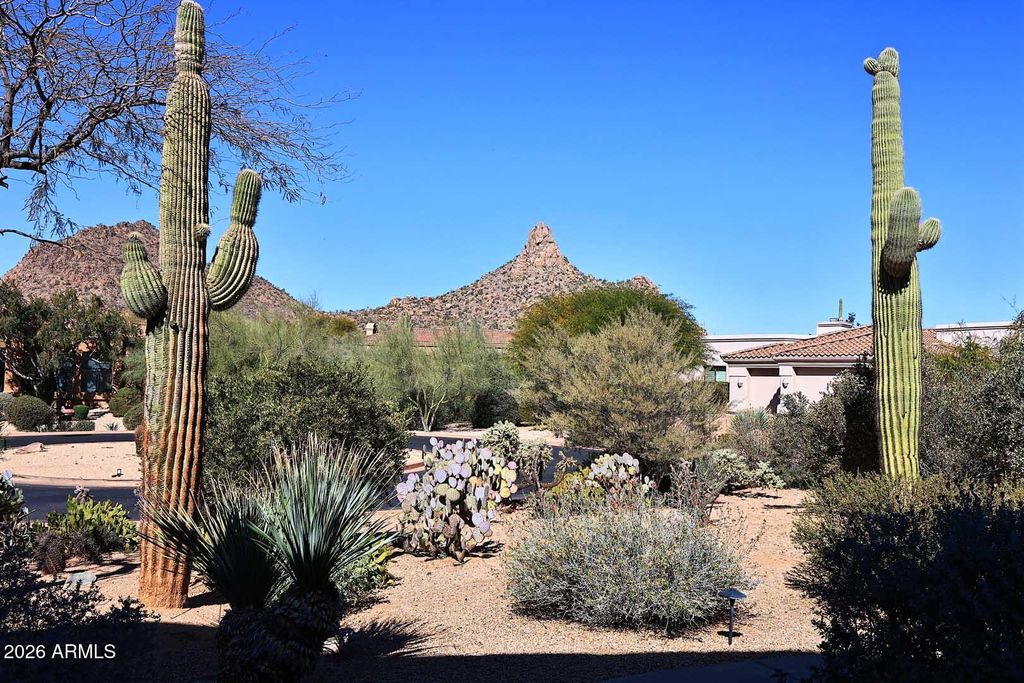 Photo of 10121 E Saddle Horn Trail, Scottsdale, AZ 85255 (MLS # 6978733)