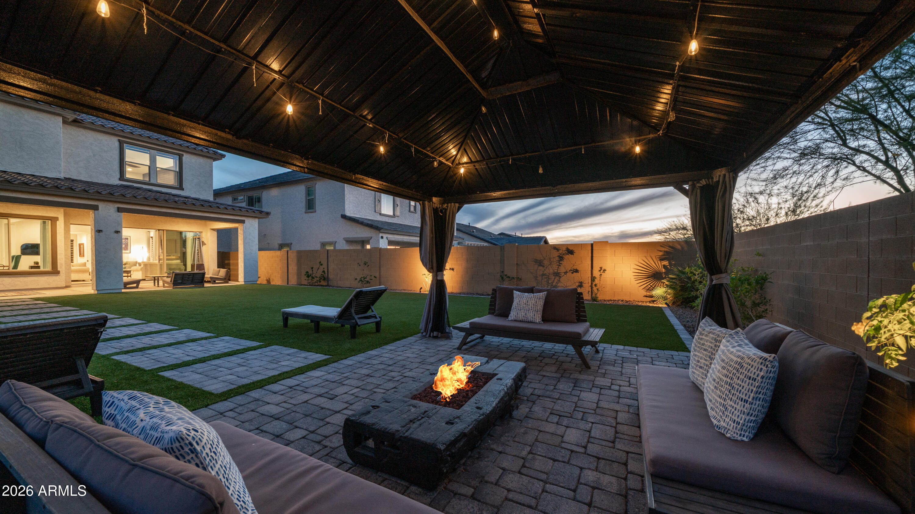 5928 E SIERRA MORENA Street