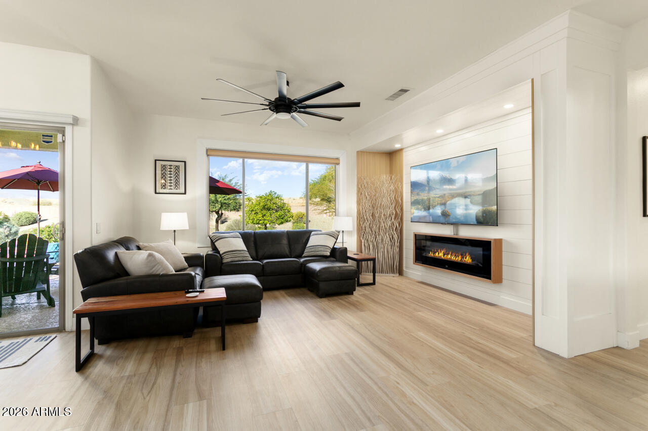 20852 N CANYON WHISPER Drive