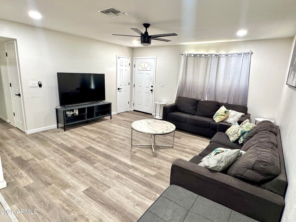 Photo of 1542 W 5th Place, Tempe, AZ 85281 (MLS # 6975448)