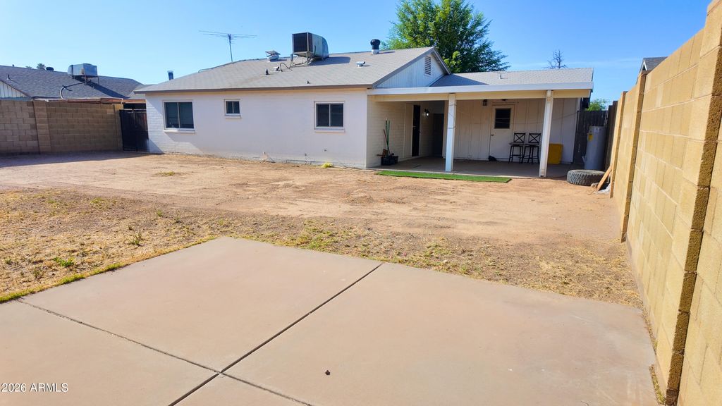 Photo of 5562 W Edgemont Avenue, Phoenix, AZ 85035 (MLS # 7055155)