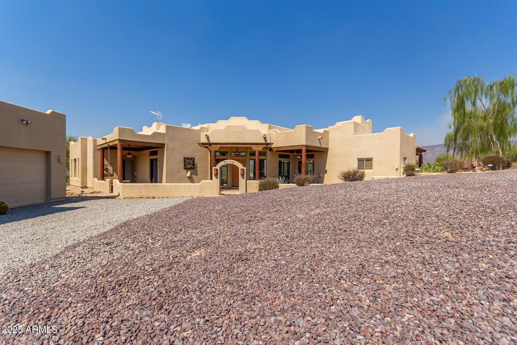 Photo of 45425 N 14th Street, New River, AZ 85087 (MLS # 6910986)