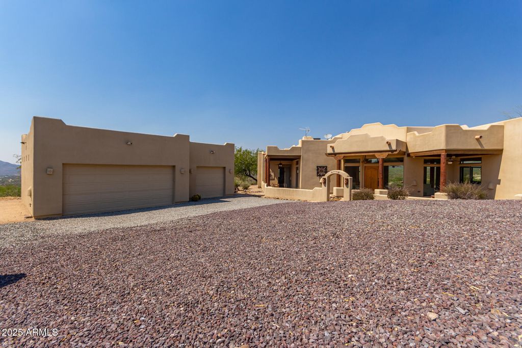 Photo of 45425 N 14th Street, New River, AZ 85087 (MLS # 6910986)