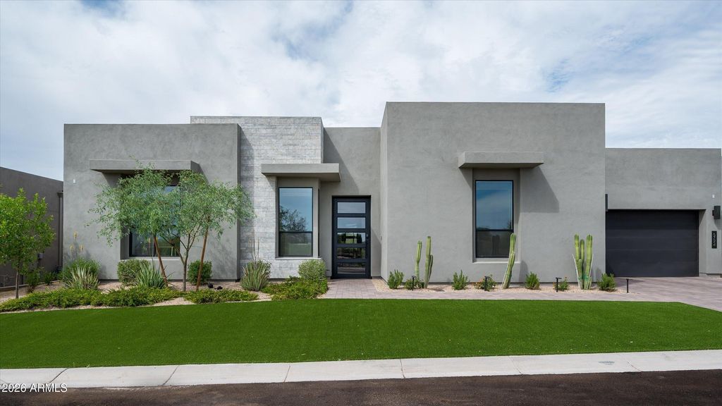 Photo of 5724 E Moura Drive, Cave Creek, AZ 85331 (MLS # 7011010)