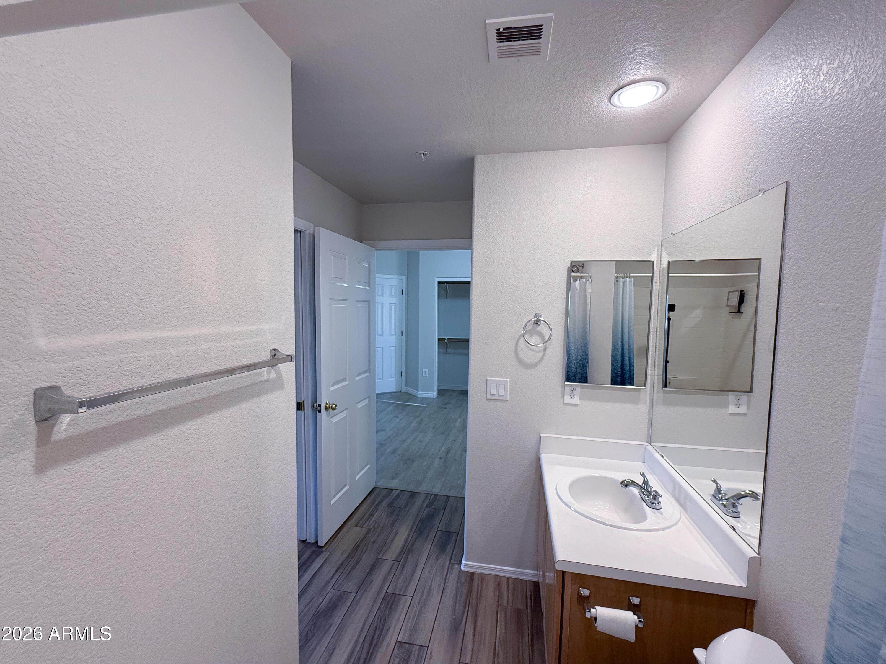 ARROWHEAD LAKES CONDO - Residential