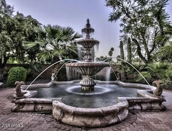 6723 E LINCOLN Drive