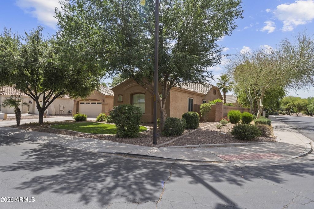 Photo of 1235 E Baranca Road, Gilbert, AZ 85297 (MLS # 7019402)