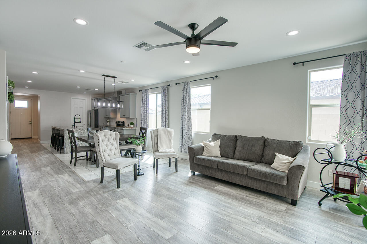 10760 W BUCHANAN Street