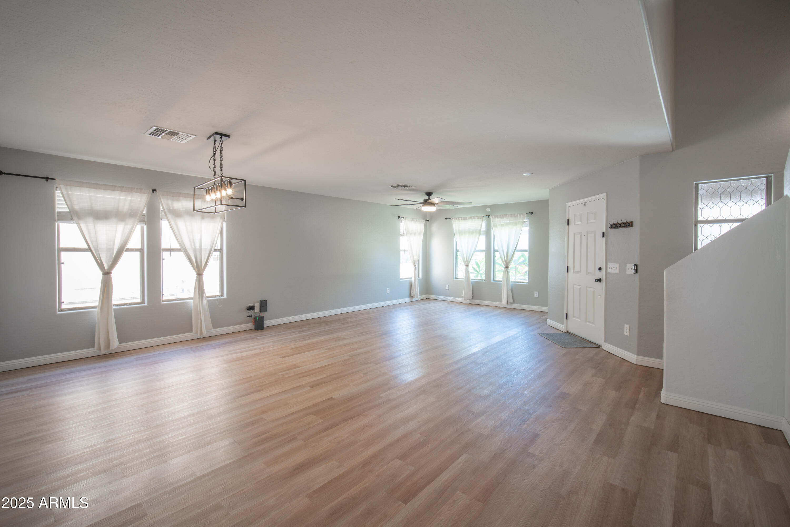 13601 W HEARN Road