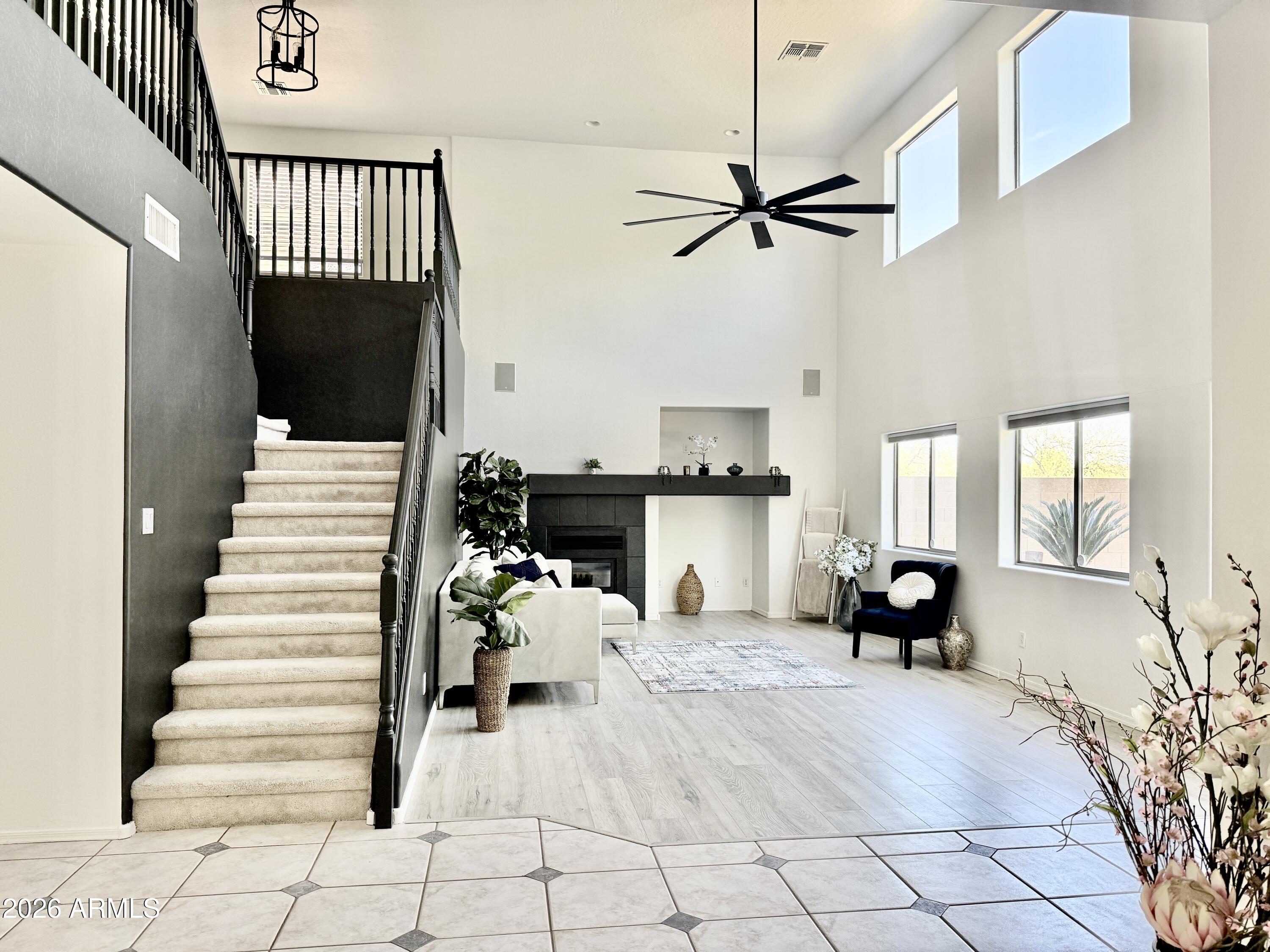 6312 W VILLA LINDA Drive