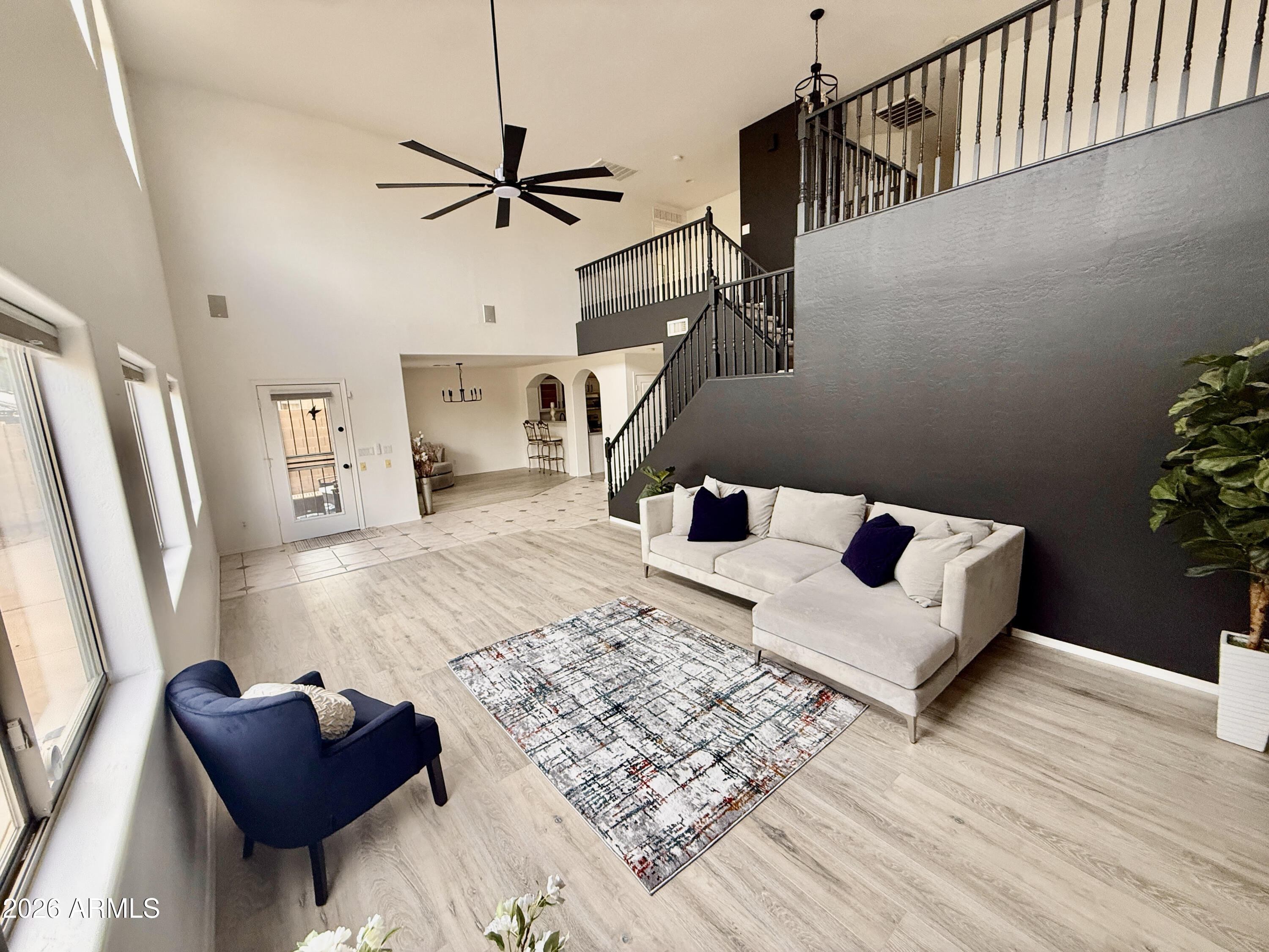 6312 W VILLA LINDA Drive