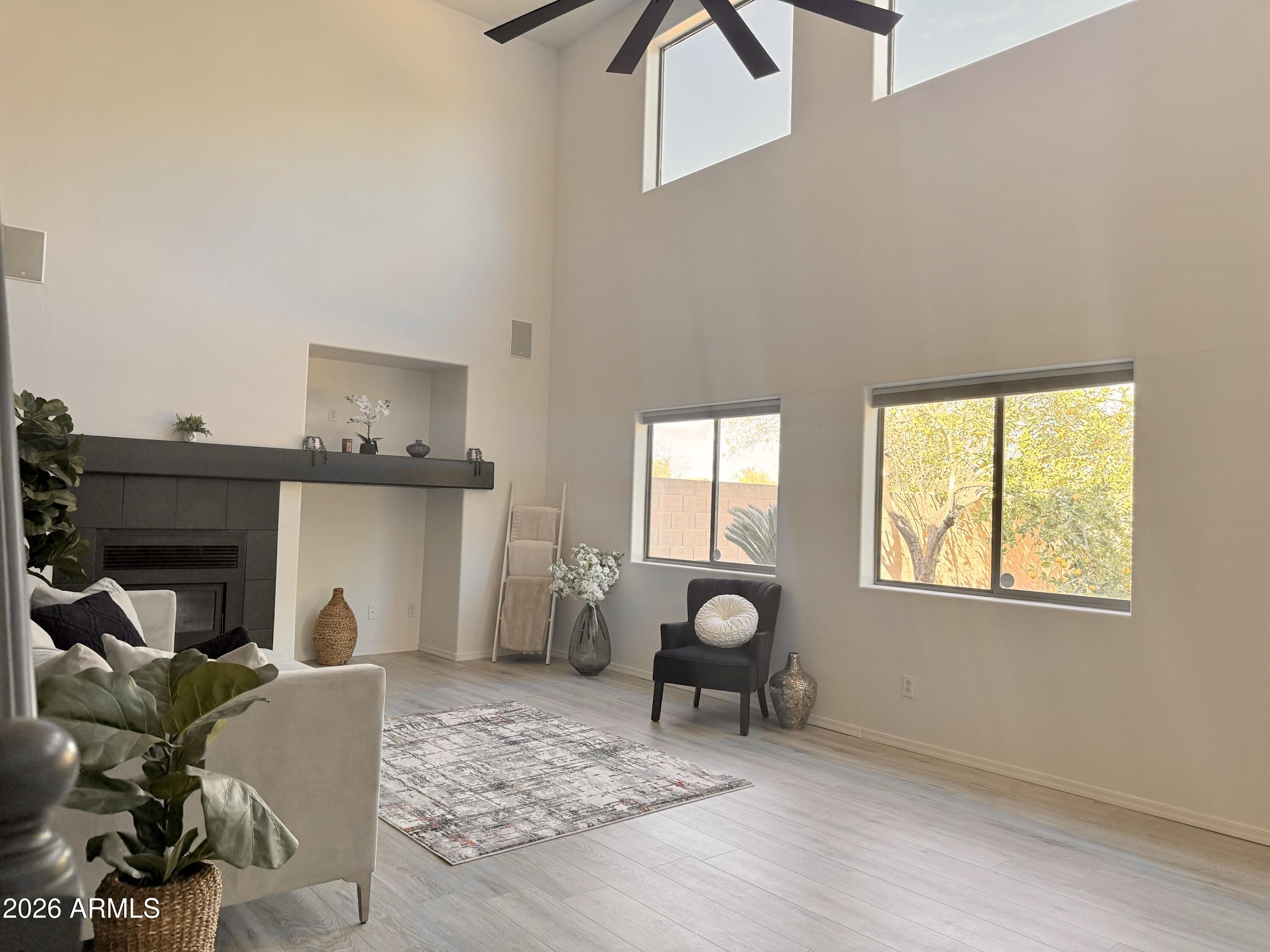 6312 W VILLA LINDA Drive