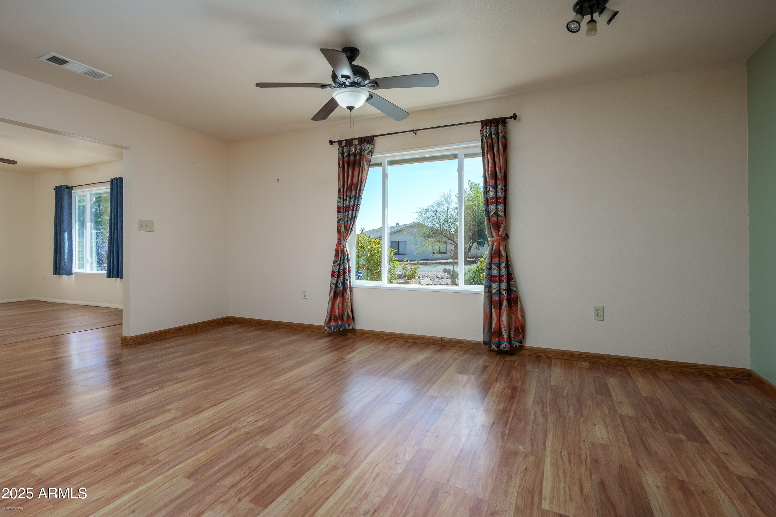 Cottonwood, Arizona 86326, United States, 3 Bedrooms Bedrooms, ,2 BathroomsBathrooms,Residential,Active,242341