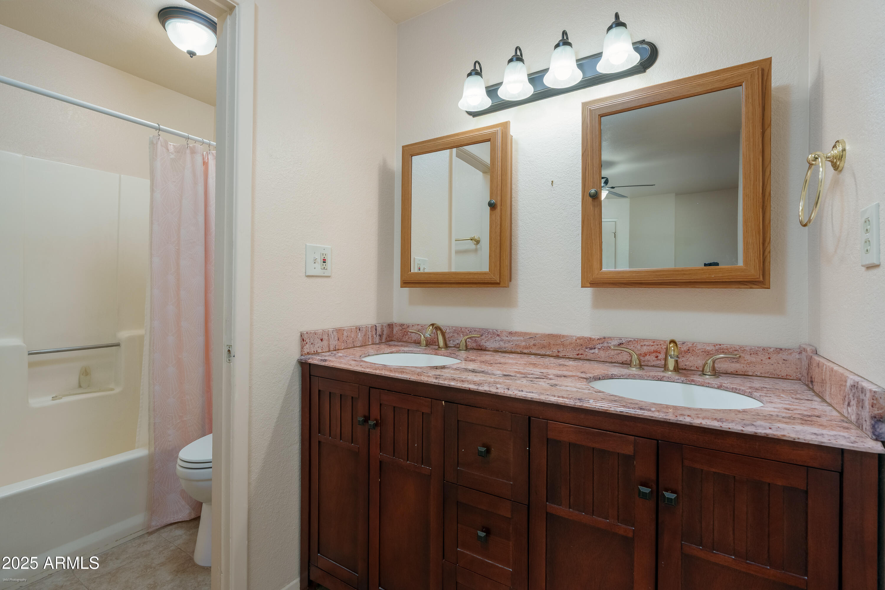 Cottonwood, Arizona 86326, United States, 3 Bedrooms Bedrooms, ,2 BathroomsBathrooms,Residential,Active,242341