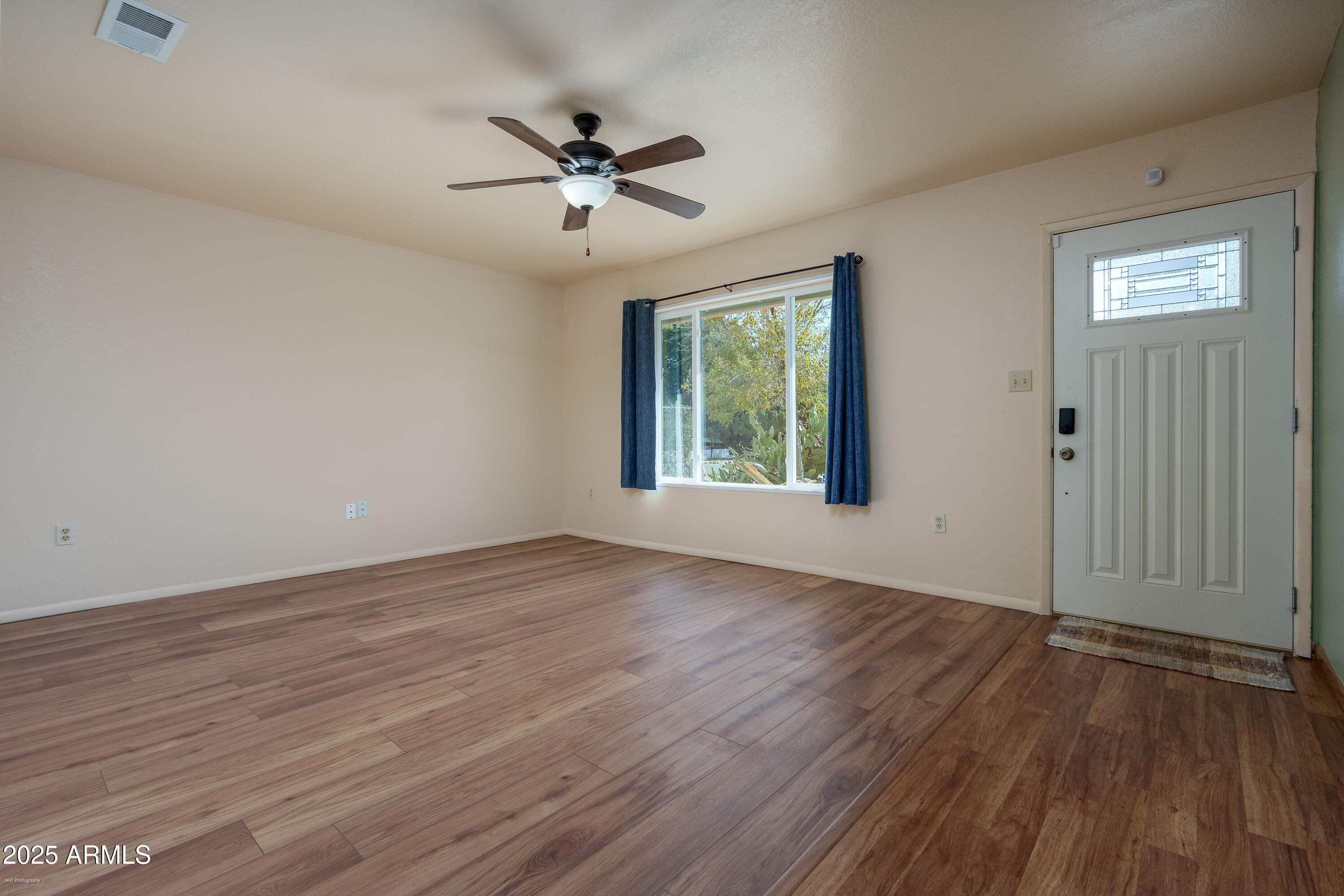 Cottonwood, Arizona 86326, United States, 3 Bedrooms Bedrooms, ,2 BathroomsBathrooms,Residential,Active,242341