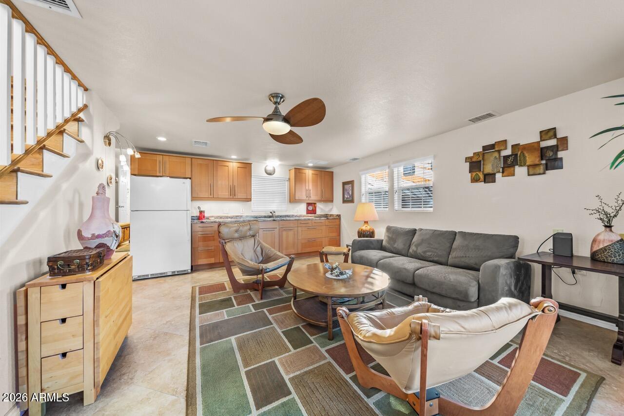 17200 W BELL Road 1784