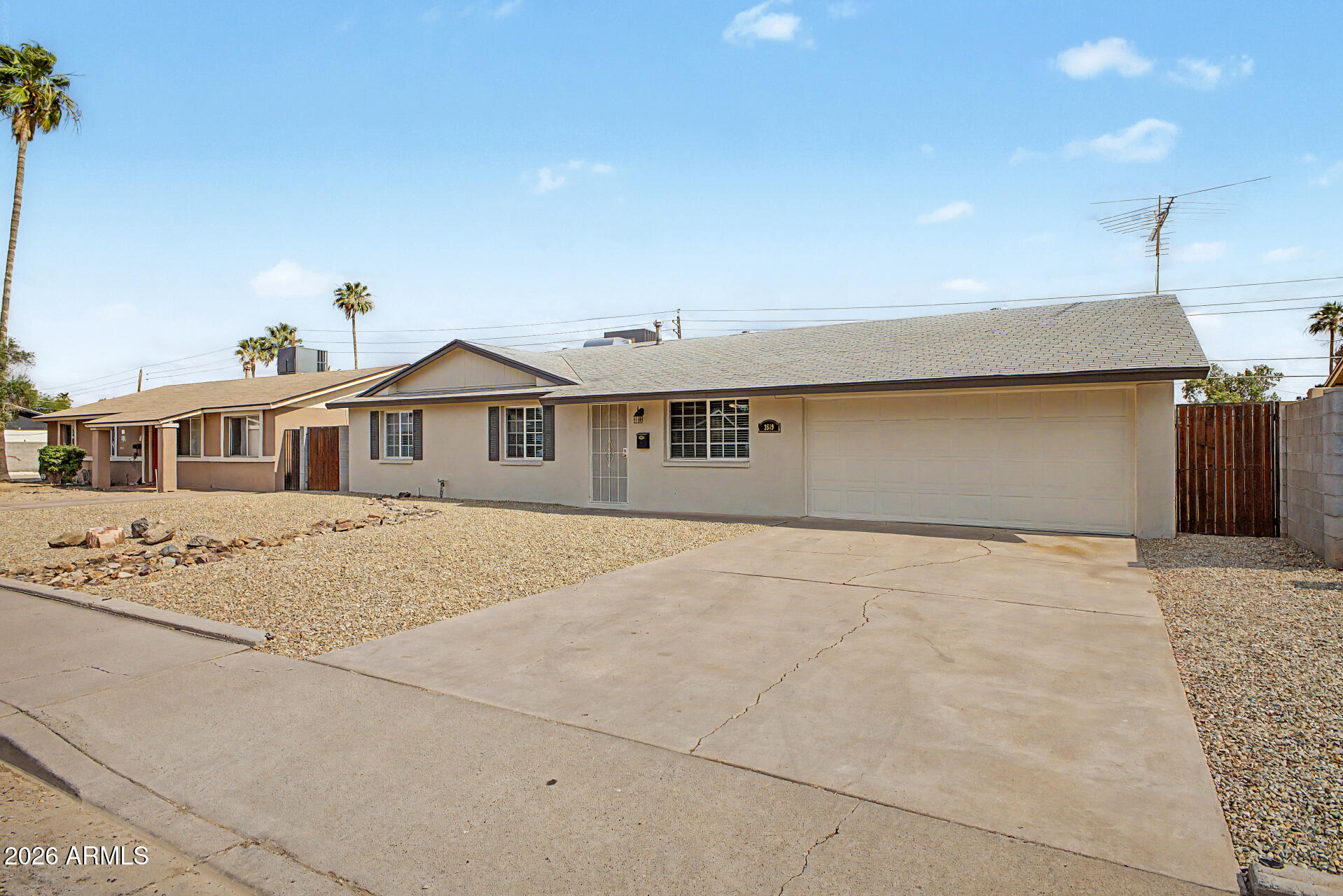 3519 E HEARN Road