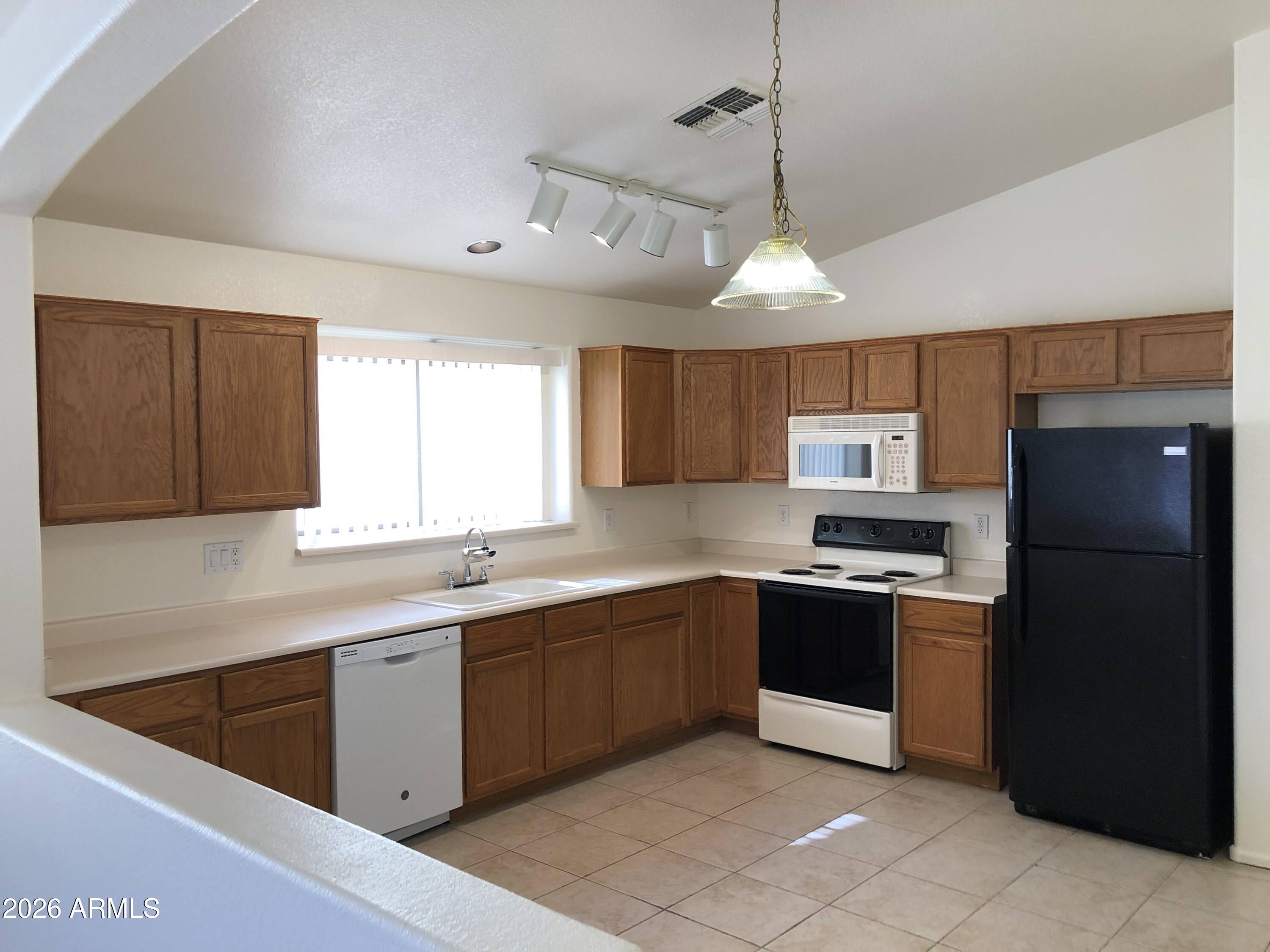 16668 W BELLEVIEW Street