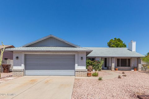 8020 W WINDROSE Drive Peoria AZ 85381