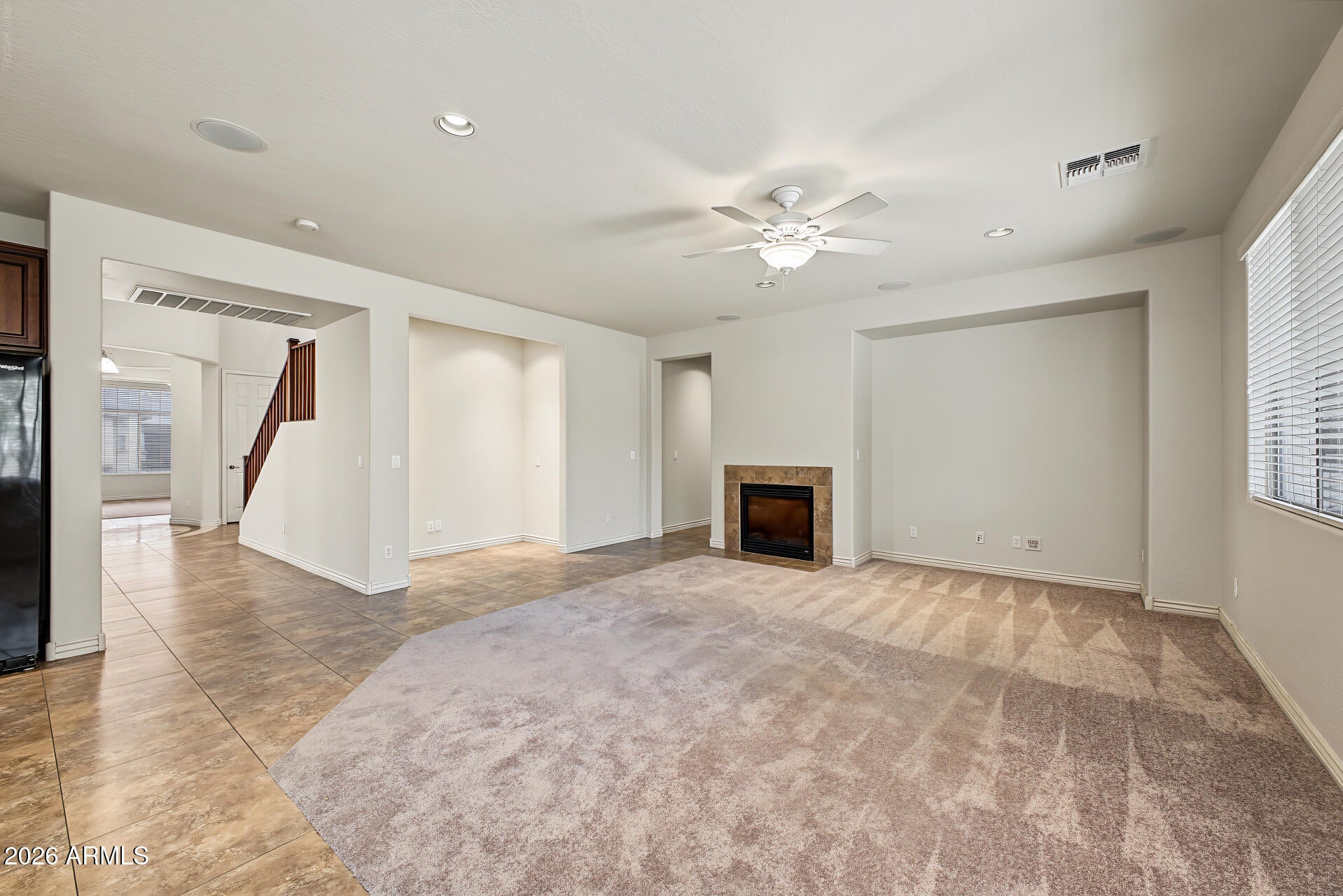 3334 E GRAND CANYON Drive