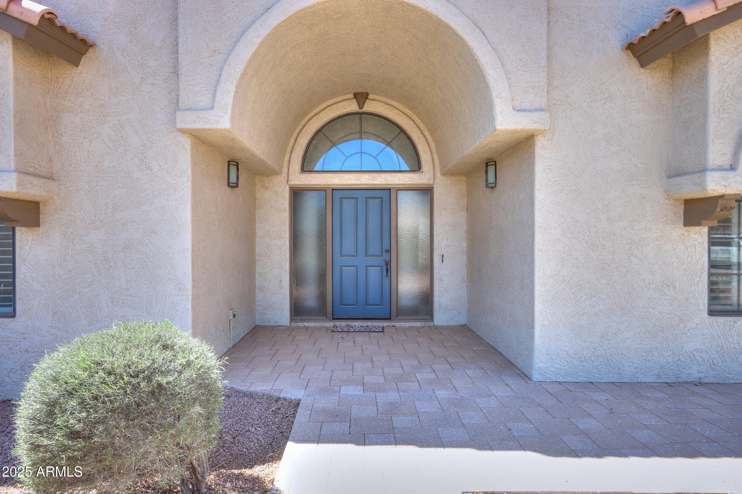 2077 N LAKE SHORE Drive