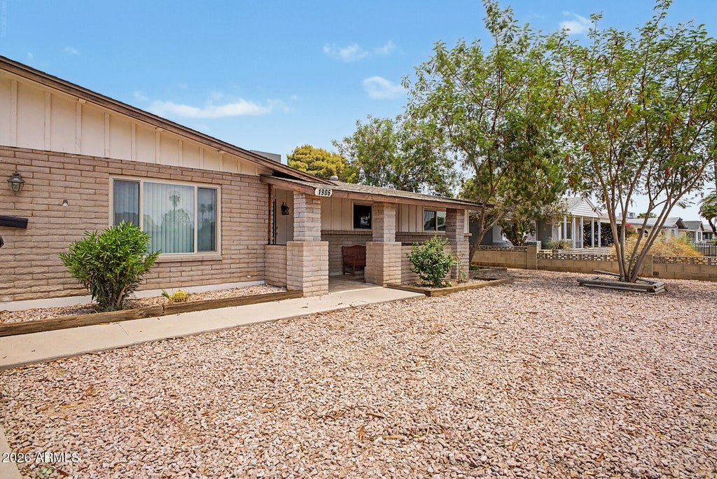 Photo of 1906 E Minton Drive, Tempe, AZ 85282 (MLS # 7055371)