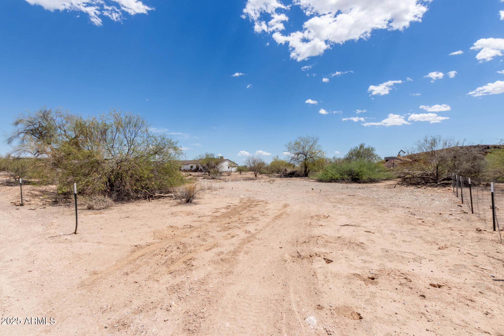 14614 W Pinnacle Vista Road -