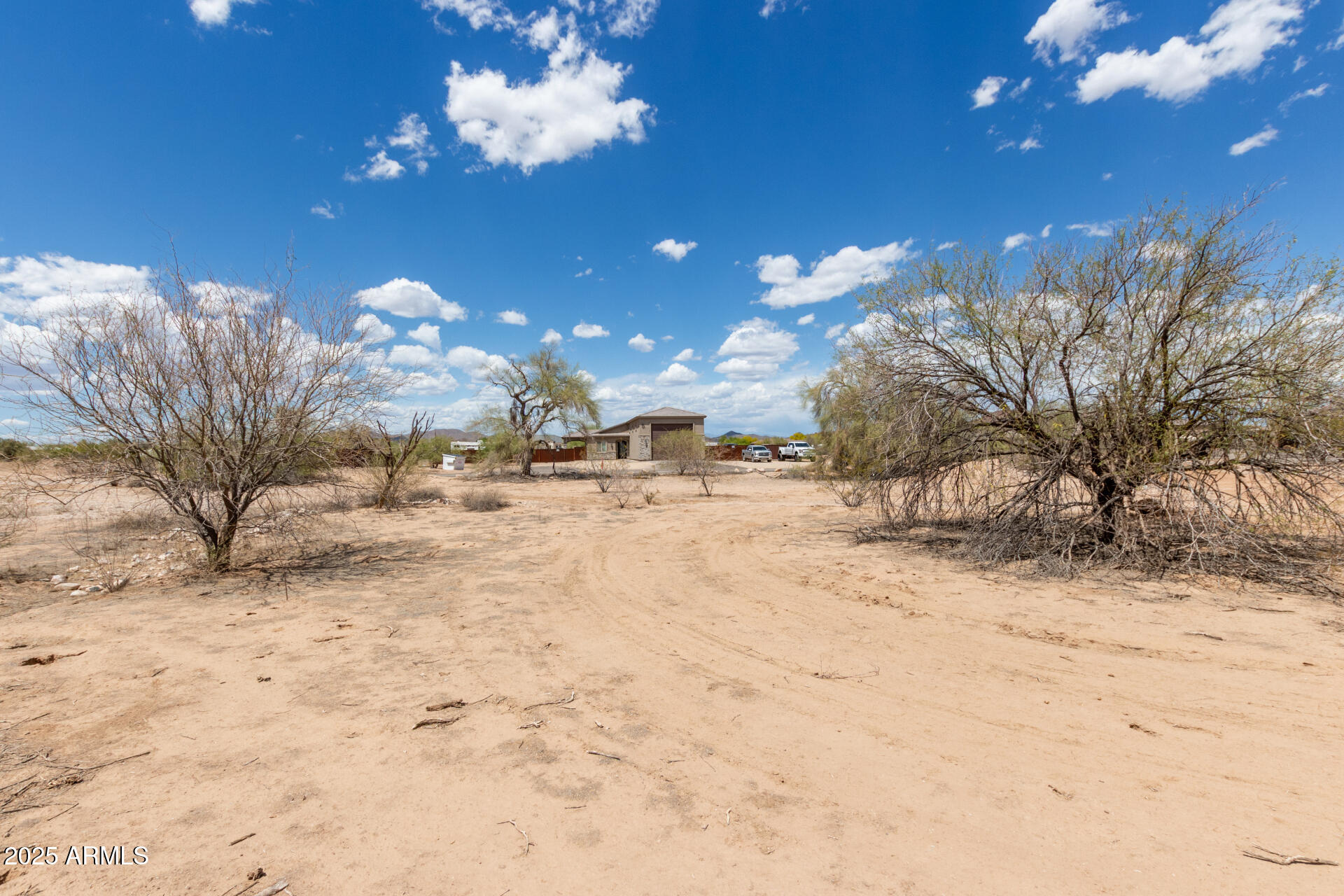 14614 W Pinnacle Vista Road -