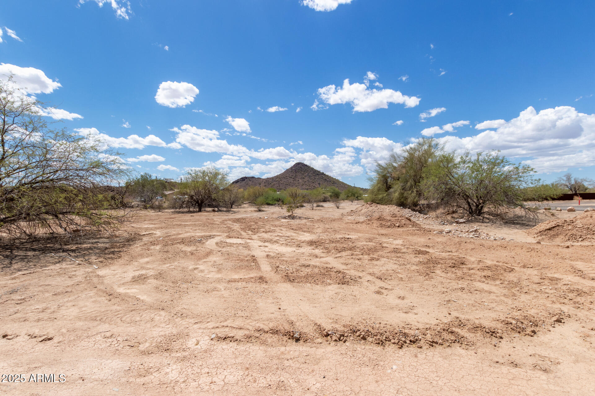 14614 W Pinnacle Vista Road -