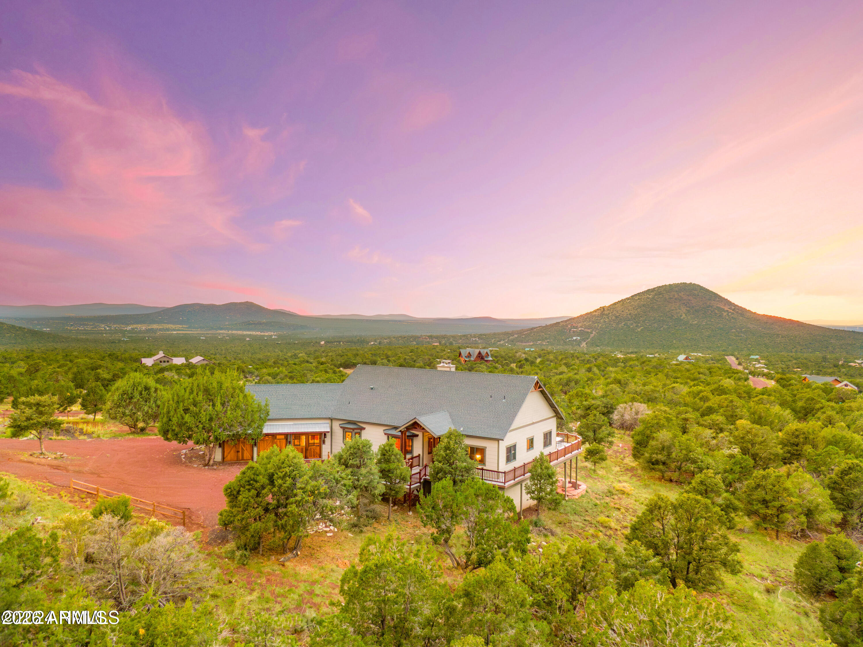 2667 E OVERLOOK Drive