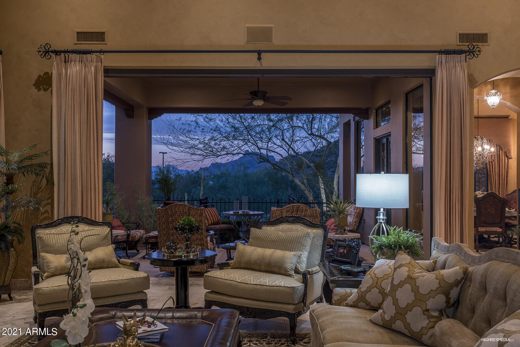 LAS SENDAS - Residential