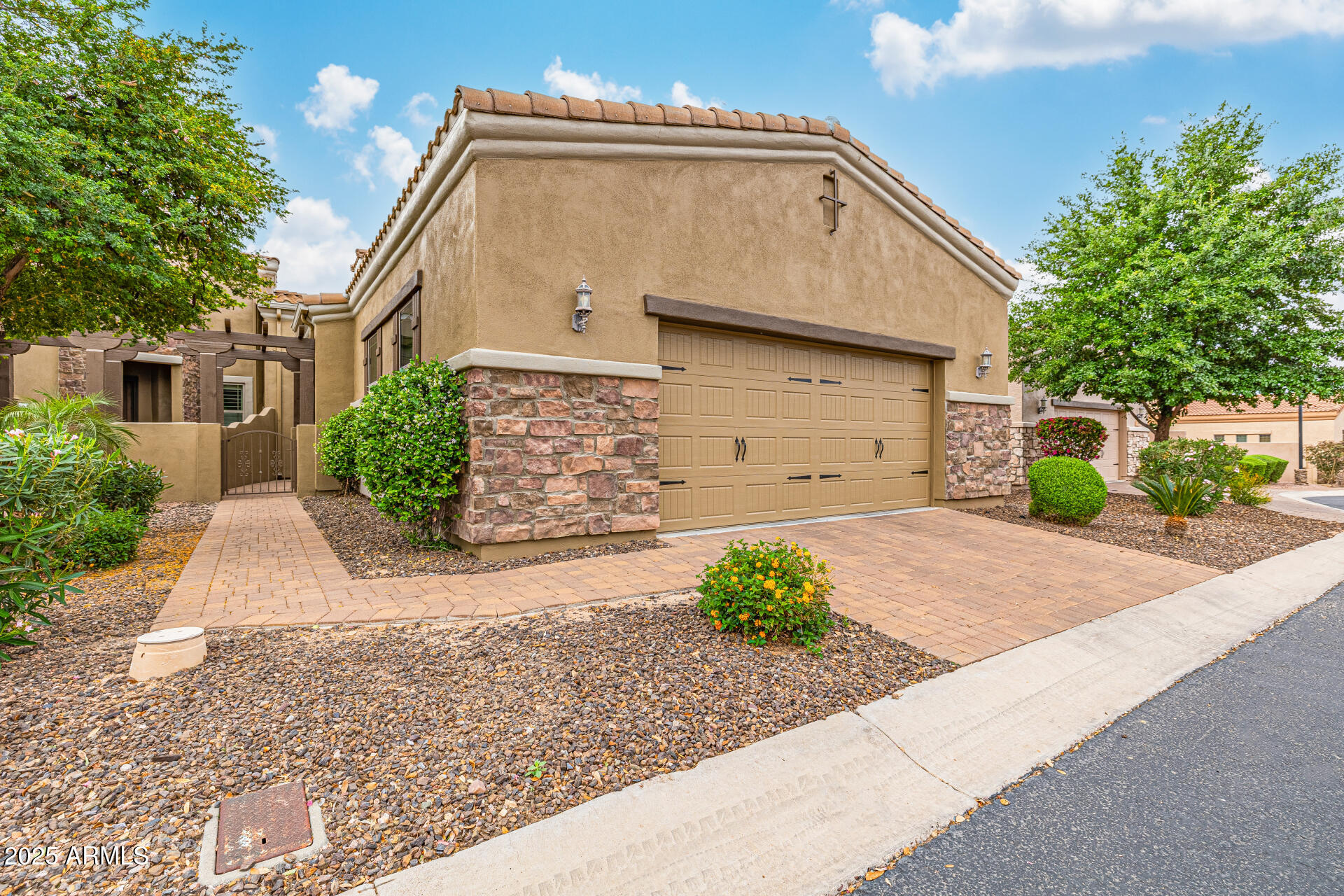 6202 E MCKELLIPS Road 189