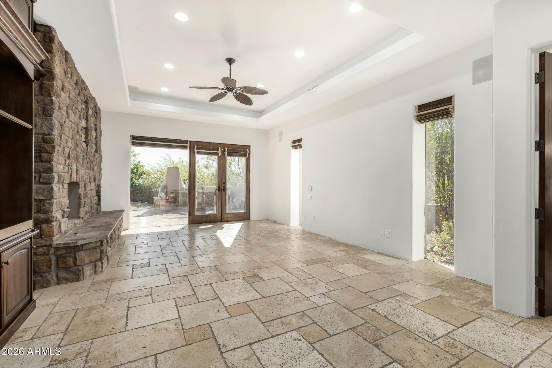 BOULDERS CAREFREE UNIT 4 PHASE 1 - Residential