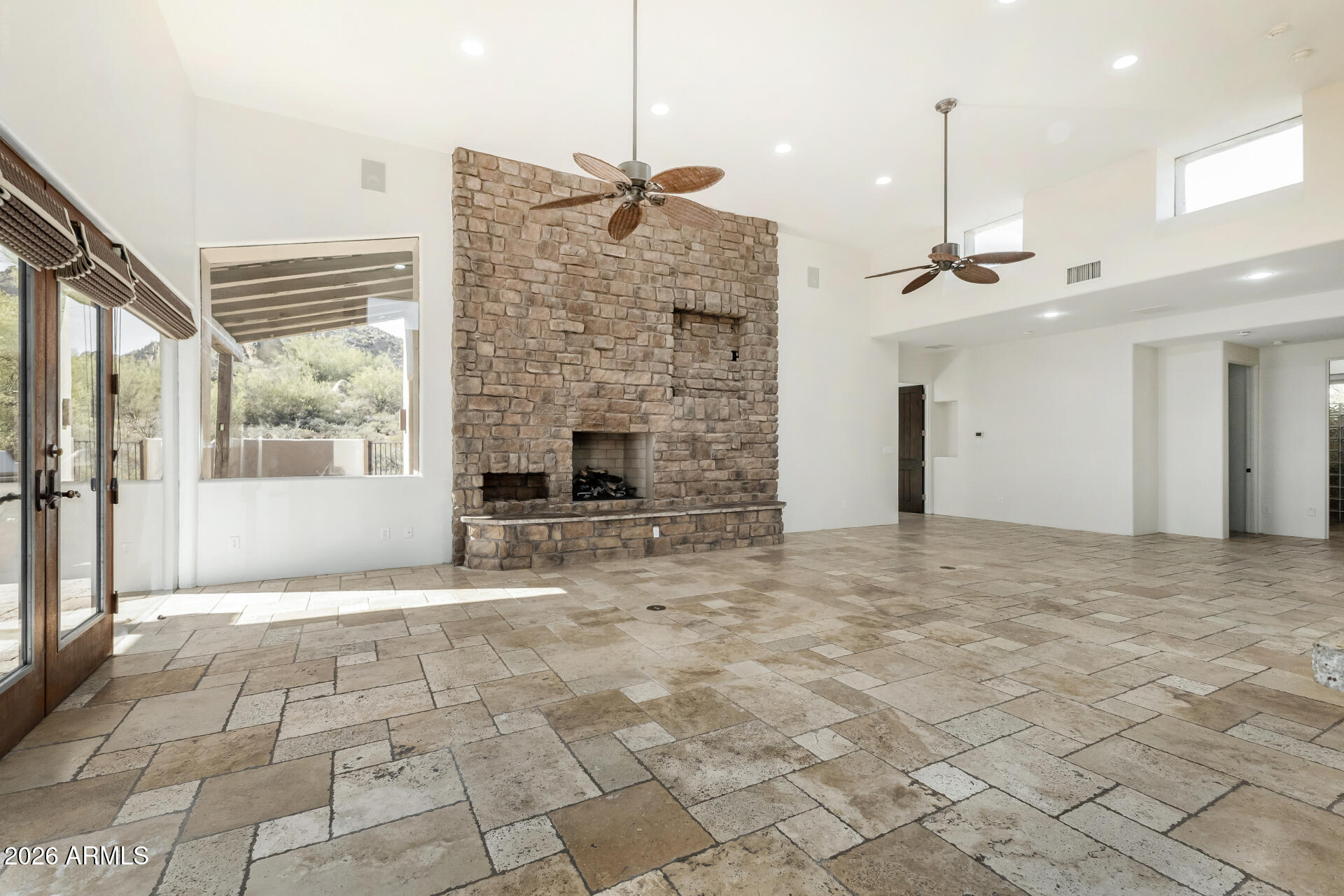 BOULDERS CAREFREE UNIT 4 PHASE 1 - Residential