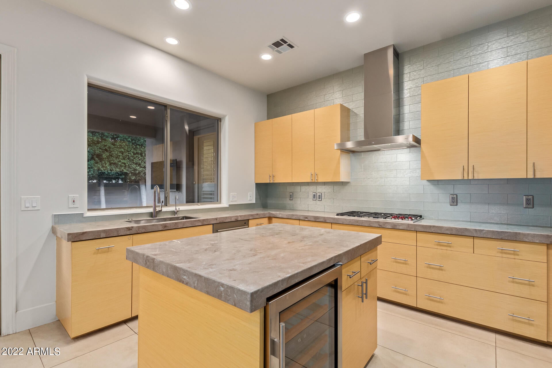 7479 E SUNNYVALE Drive