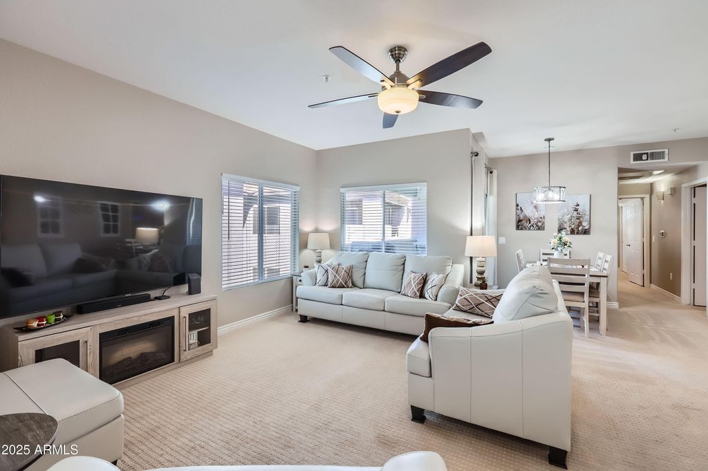 Photo of 7401 W Arrowhead Clubhouse Drive #2045, Glendale, AZ 85308 (MLS # 6930622)