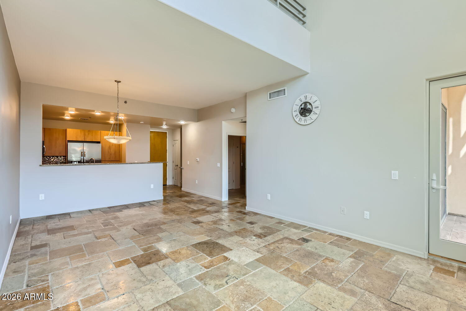 17 W VERNON Avenue 615