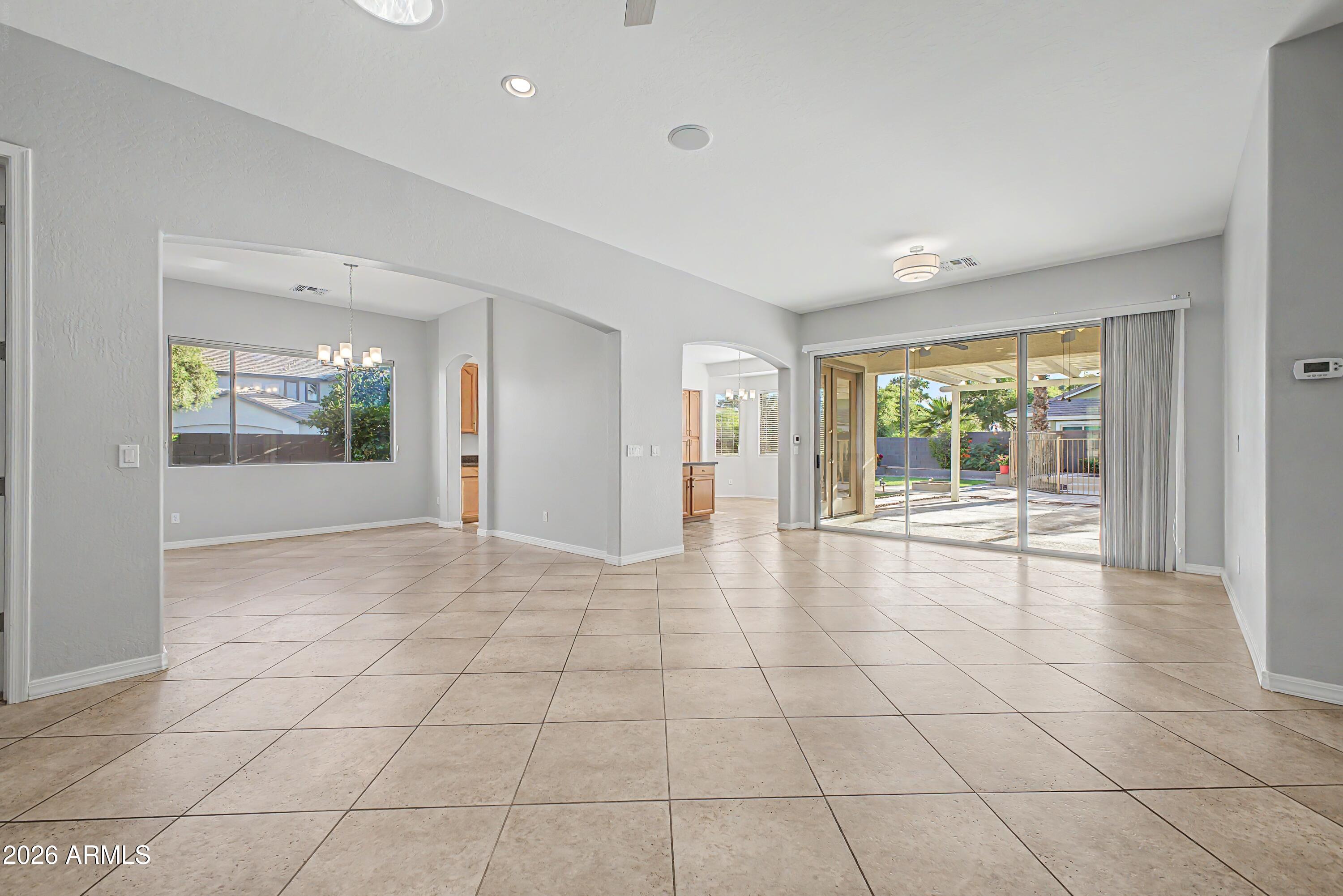 2752 N 150TH Lane