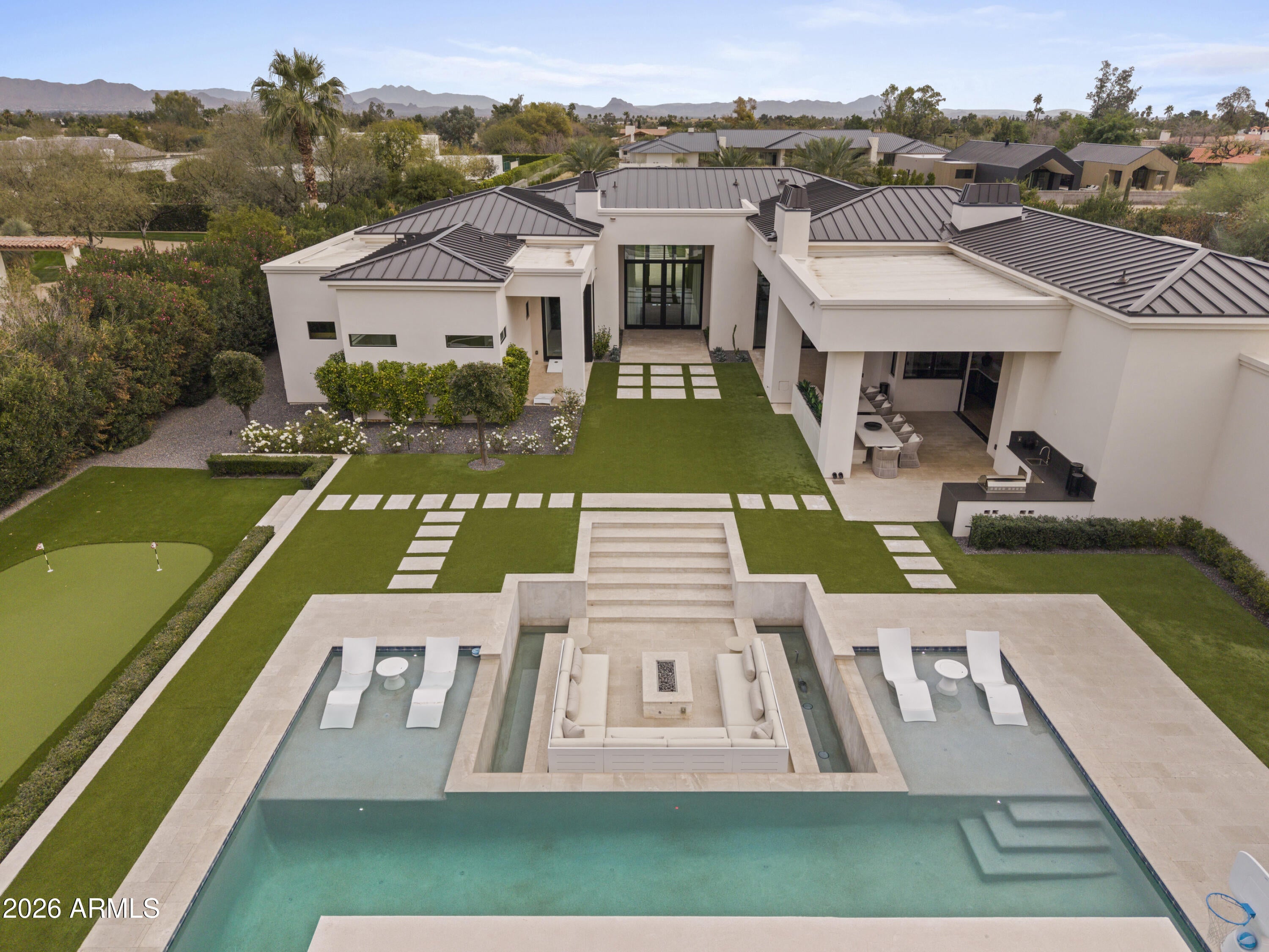 6220 N CASA BLANCA Drive
