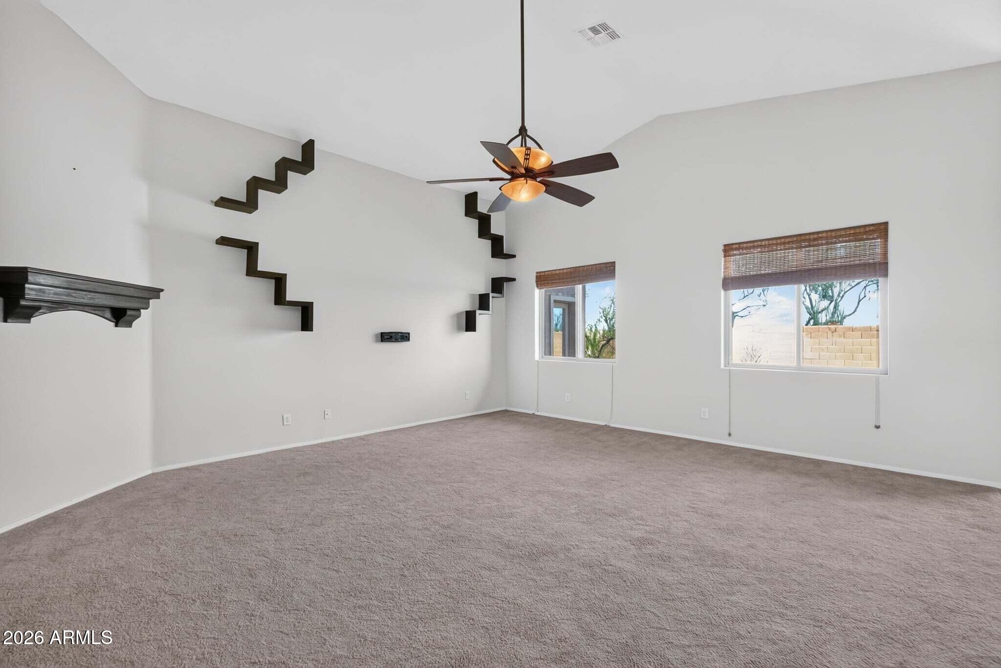1518 E FONTANA Drive