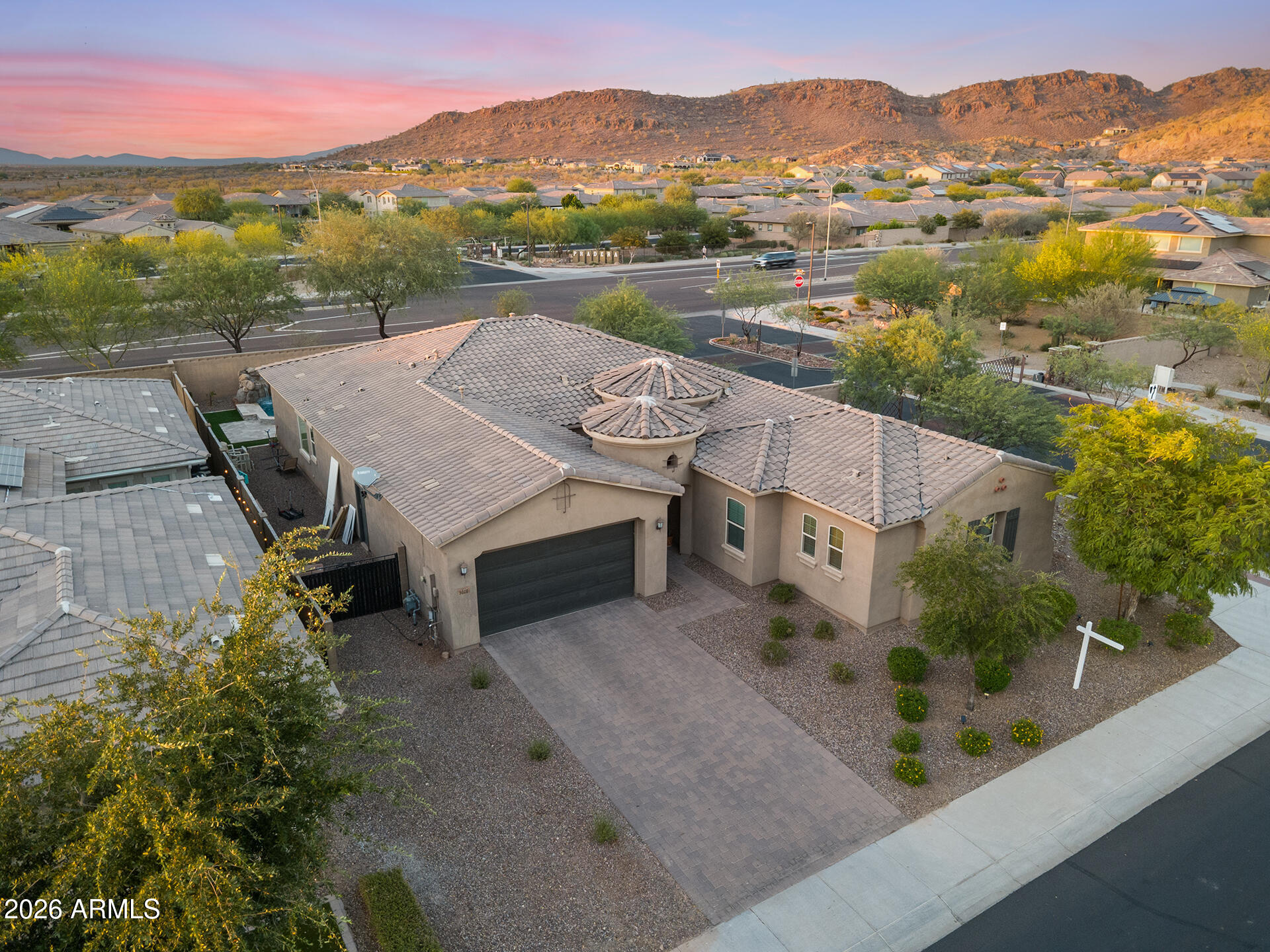 9310 W YELLOW BIRD Lane