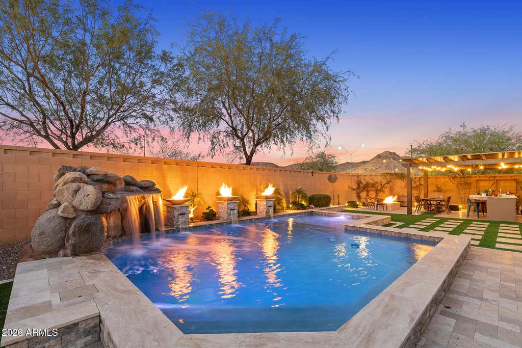 Photo of 9310 W Yellow Bird Lane, Peoria, AZ 85383 (MLS # 7038185)