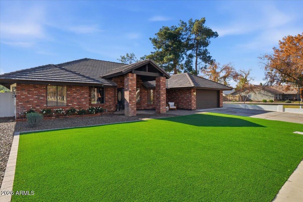 Photo of 501 E Melody Lane, Gilbert, AZ 85234 (MLS # 6963196)