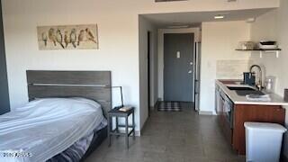 4750 N CENTRAL Avenue S6