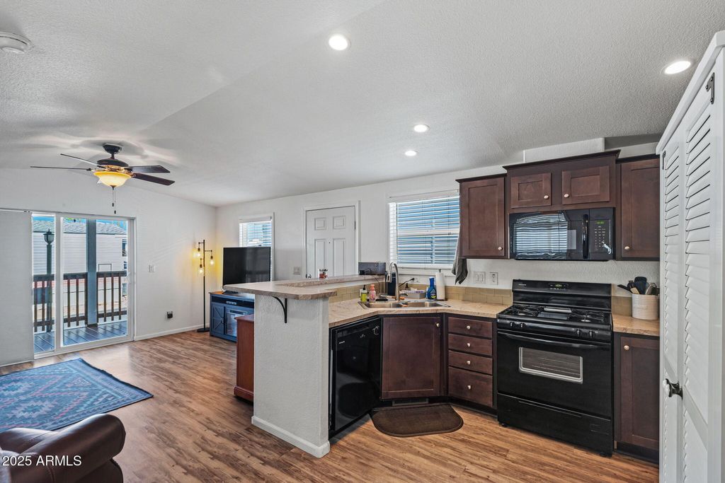 Photo of 1371 E 4th Avenue #145, Apache Junction, AZ 85119 (MLS # 6930684)