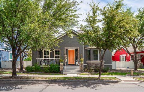 3069 E AGRITOPIA Loop N Gilbert AZ 85296